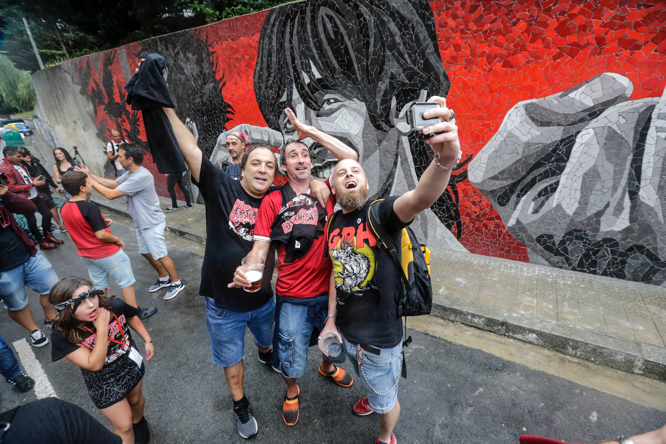 El punk nunca muere y menos en la localidad de la Margen Izquierda