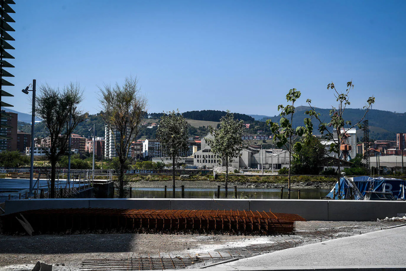 Fotos: El gran paseo que une San Ignacio y Deusto por la ría crece medio kilómetro