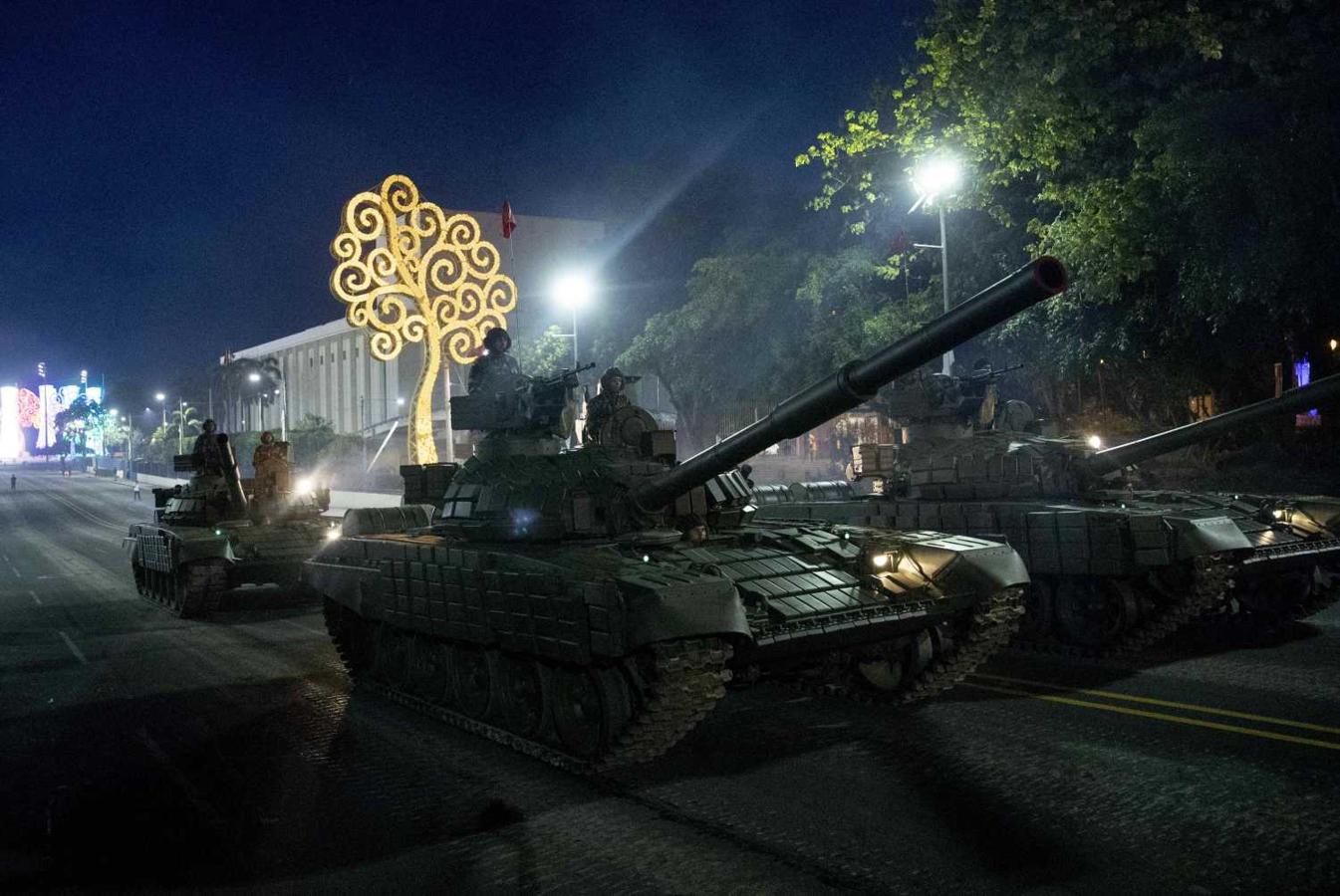 Tanques rusos en un desfile militar en la Avenida de Bolívar a Chávez, en Managua, (Nicaragua) 