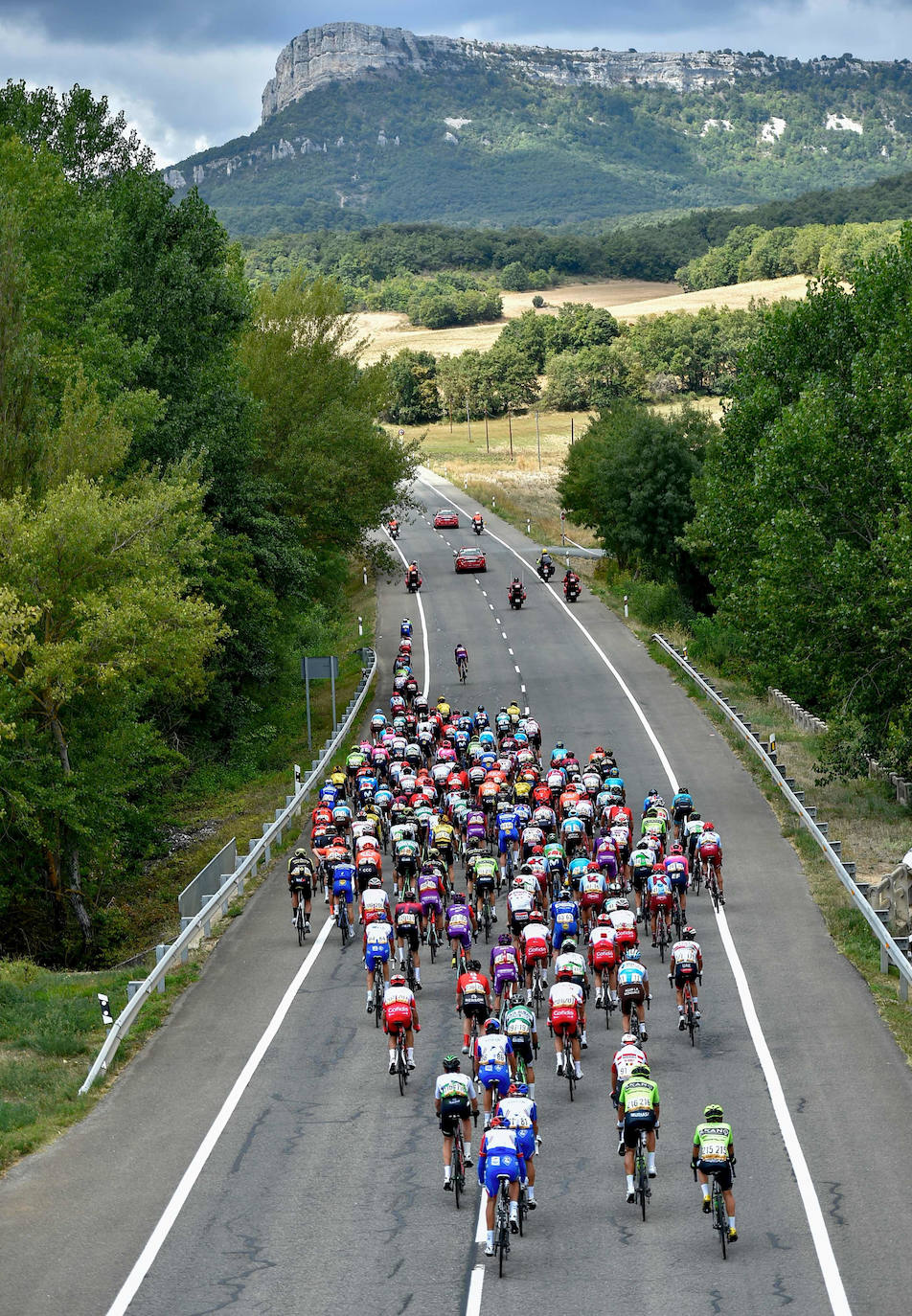 Fotos: La Vuelta hace disfrutar a los aficionados a su paso por Álava