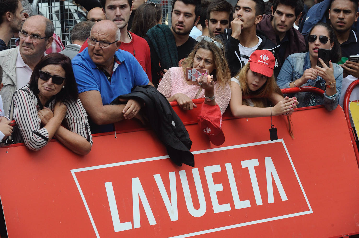 La ciudad muestra este jueves una estampa inusual por el paso de la prueba ciclista