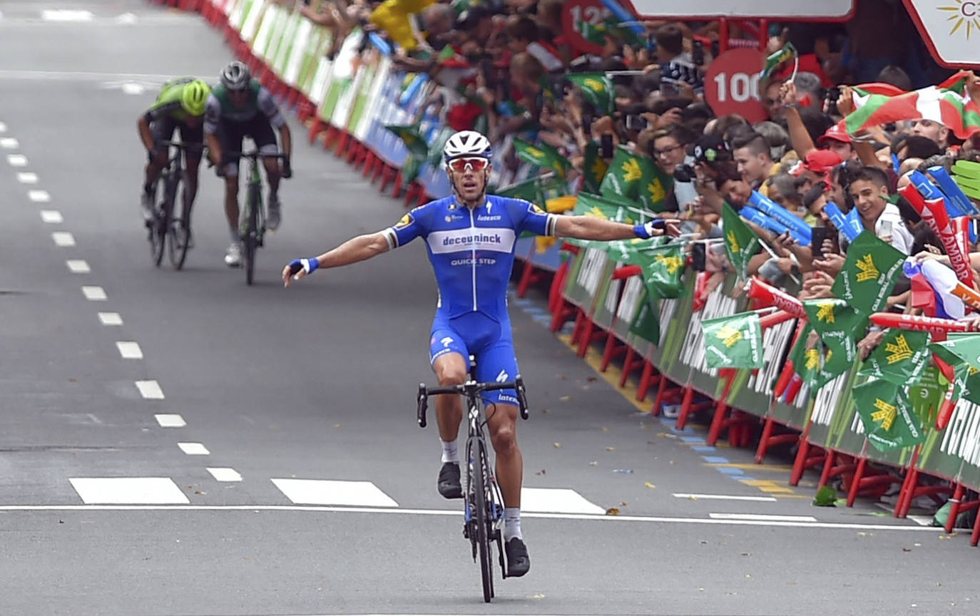La ciudad muestra este jueves una estampa inusual por el paso de la prueba ciclista