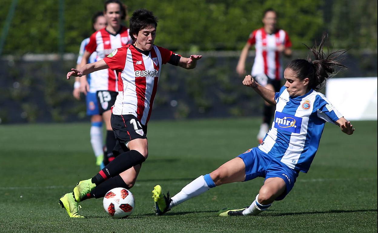 Erika lleva ya quince temporadas vistiendo la camiseta rojiblanca. 