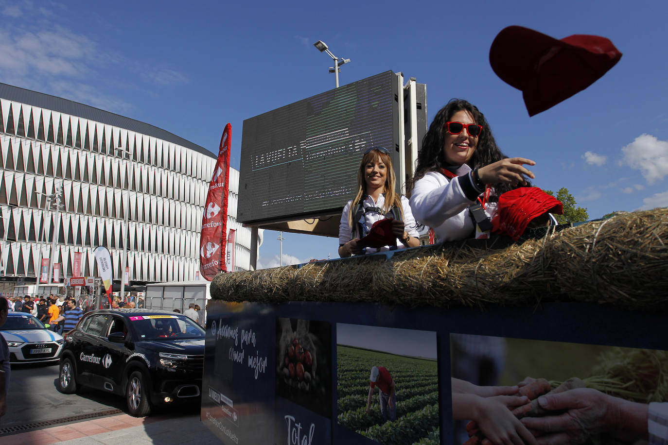 Fotos: La Vuelta sale de San Mamés