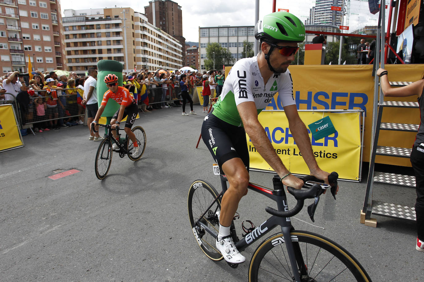 Fotos: La Vuelta sale de San Mamés