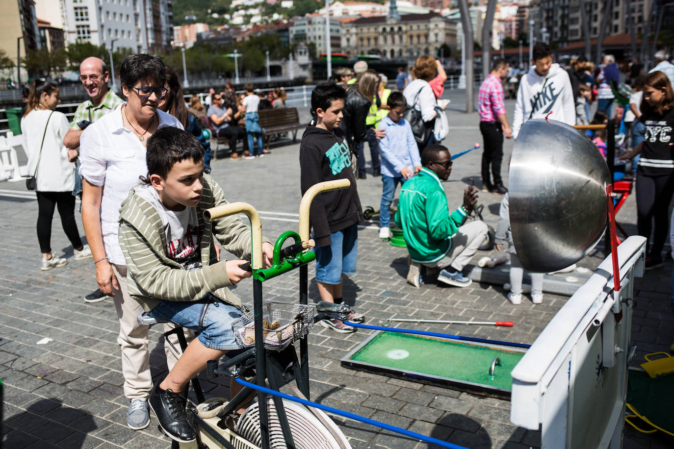 Fotos: Las imágenes de la fiesta de Fekoor en el Arenal de Bilbao