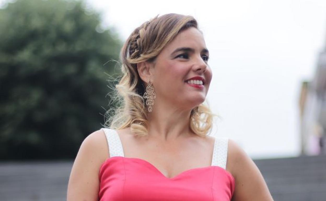 Vestidos especiales que tiñen de rojo Bilbao