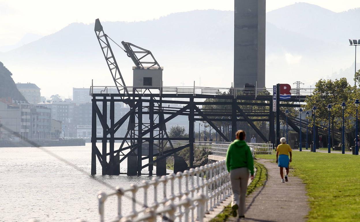 Uno de los objetivos es potenciar el turismo industrial a través de los cargaderos de mineral y de otros recursos existentes en la localidad fabril.