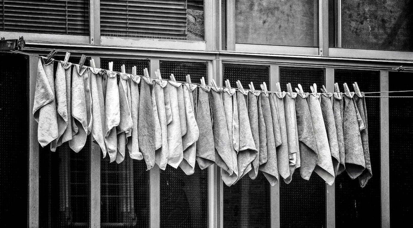 Detalle de un balcón de la calle Extremadura.