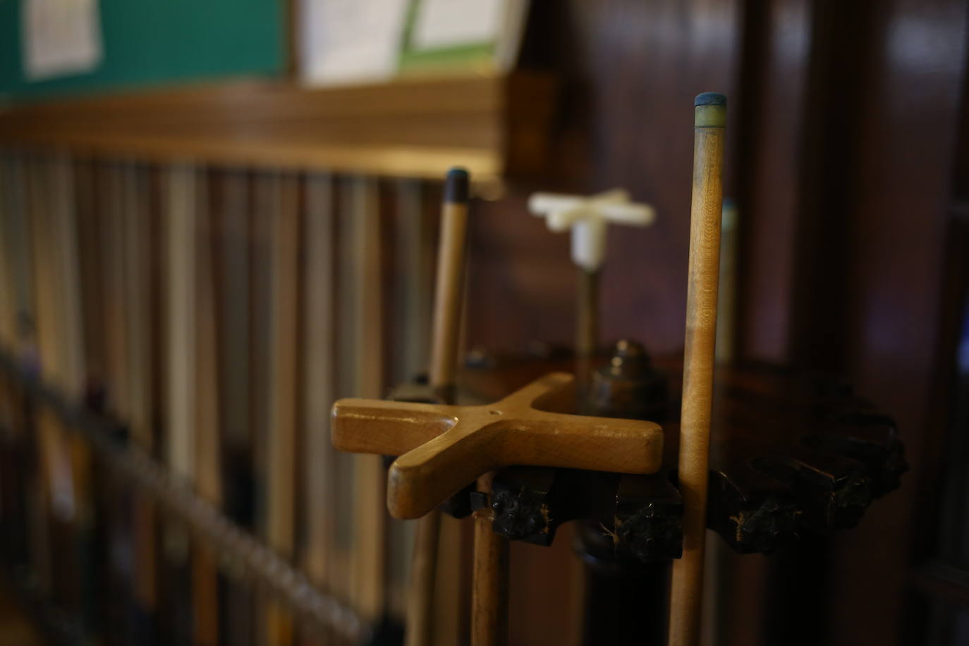 Los participantes en el torneo de billar.