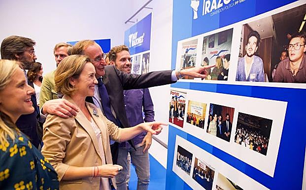 Semper, tras Alfonso Alonso en el inicio de la Convención.