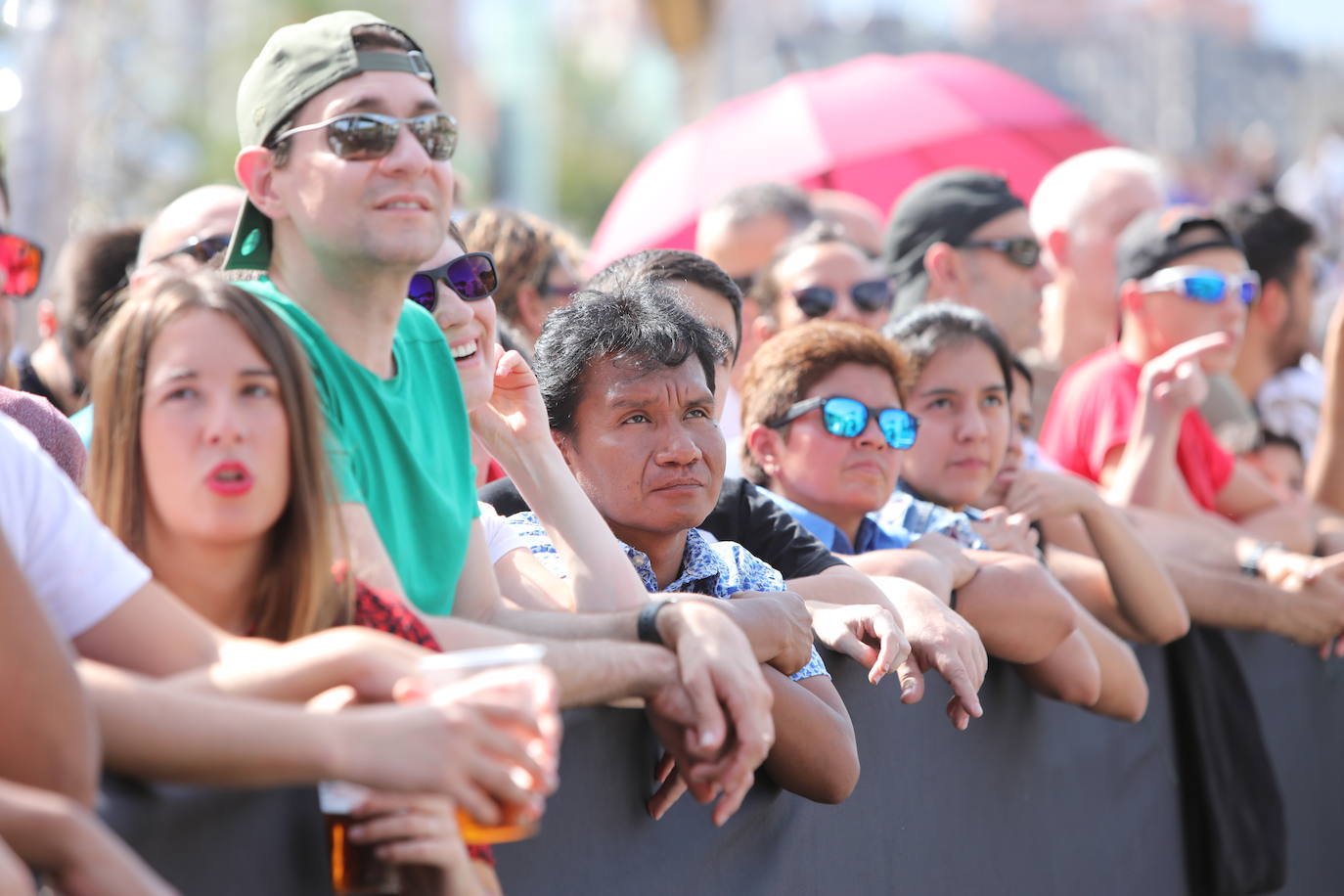 Fotos: 60.000 personas vibran con la final de saltos &#039;Red Bull Cliff Diving&#039; en Bilbao