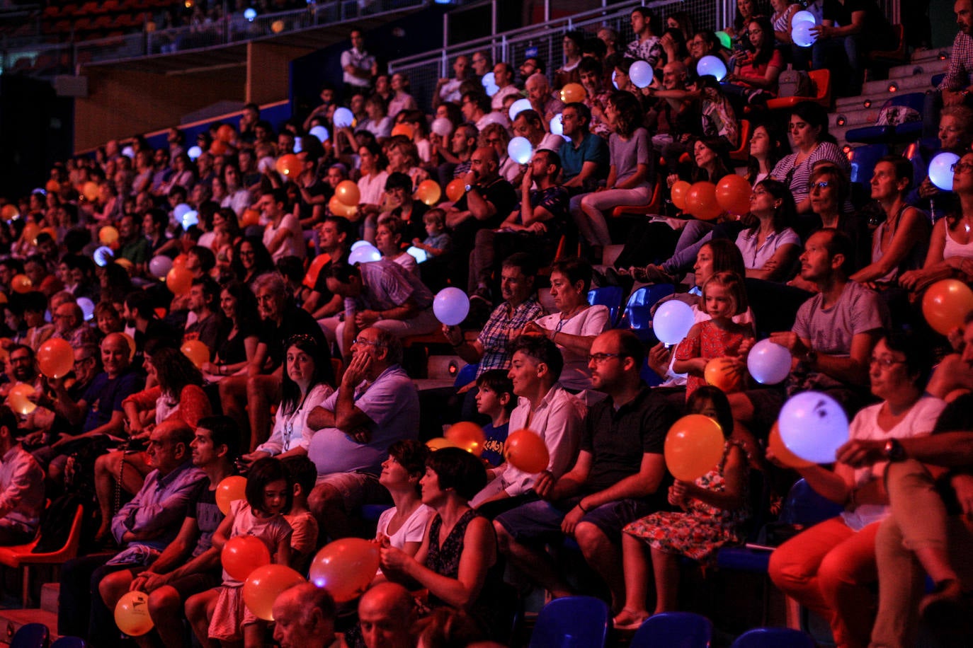 Fotos: &#039;Humanity al Music&#039; el gran espectáculo de la Corporación Mondragón