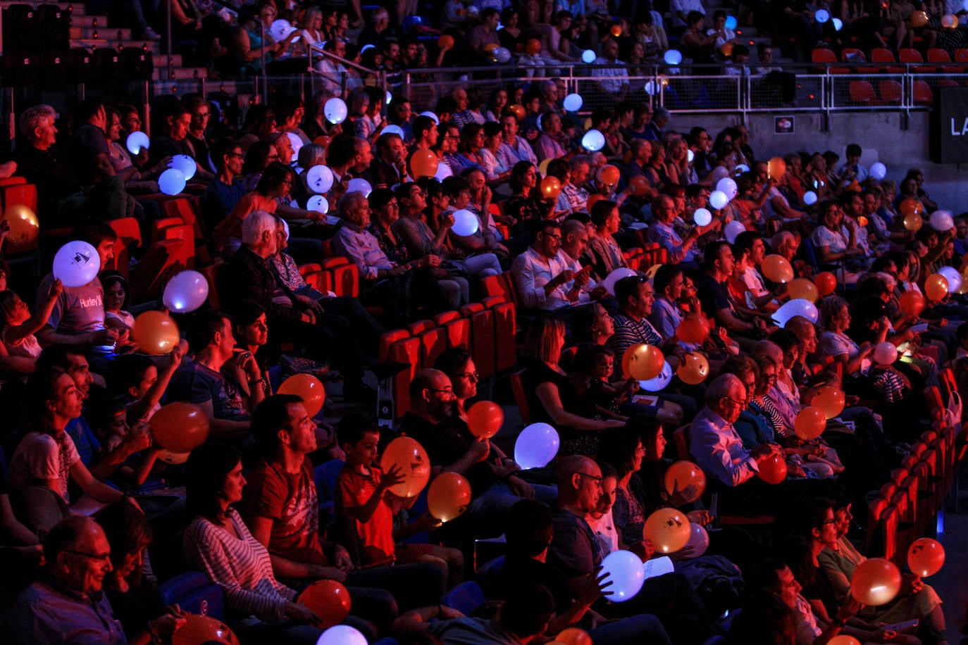 Fotos: &#039;Humanity al Music&#039; el gran espectáculo de la Corporación Mondragón