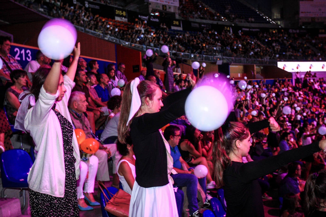 Fotos: &#039;Humanity al Music&#039; el gran espectáculo de la Corporación Mondragón