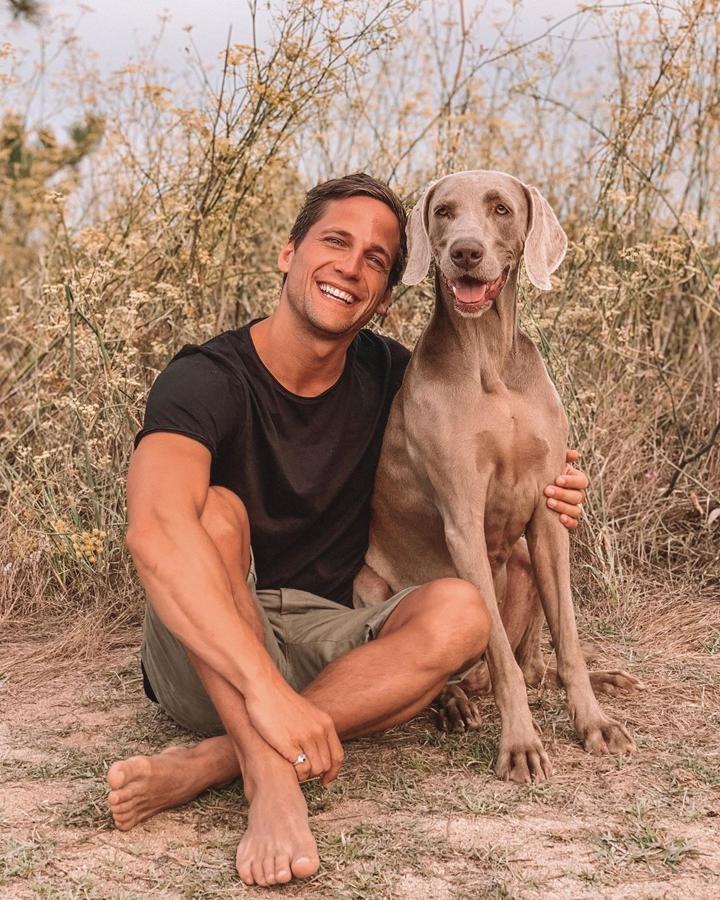 Todo apunta a que el 'instagramer' y Patricia, su pareja de toda la vida, han contraído matrimonio este mismo fin de semana en la más estricta intimidad