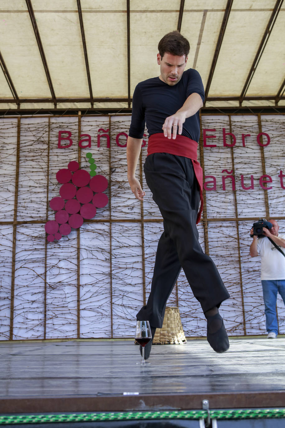 La tradición celebración de la Rioja Alavesa ha tenido lugar en la localidad de Baños de Ebro