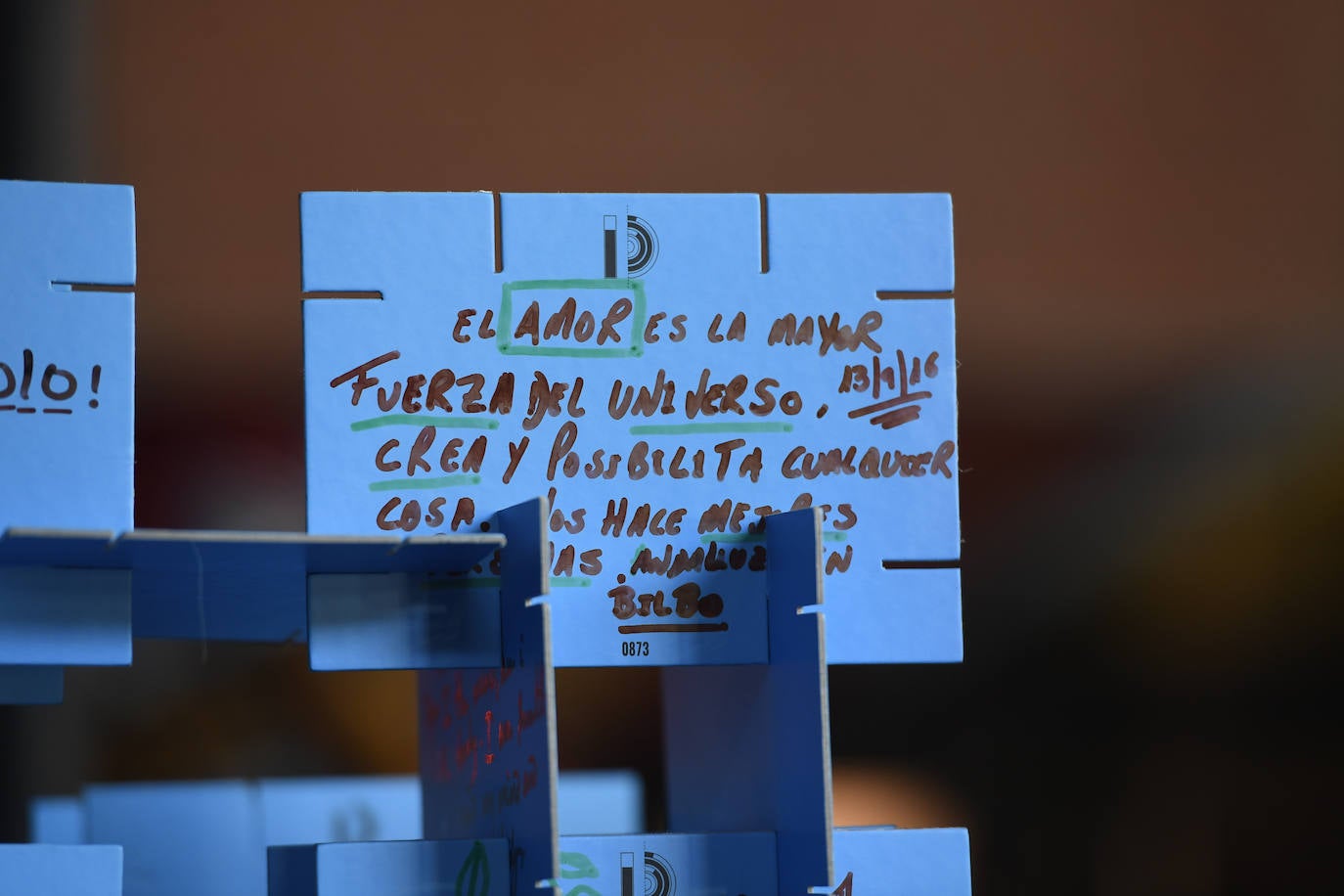 La exposición instalada en la Alhóndiga para promover la creación de ideas.