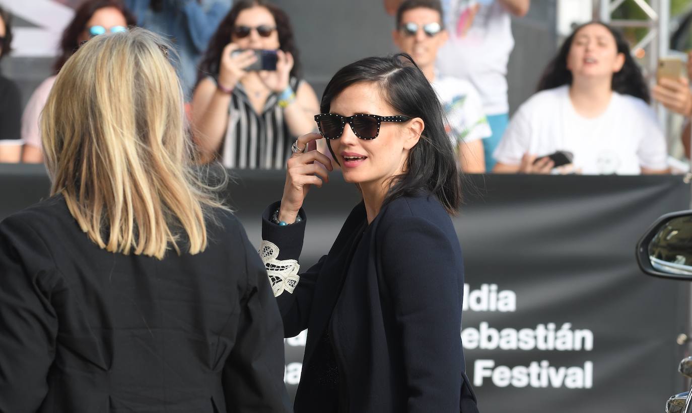 Eva Green pasea por la alfombra roja