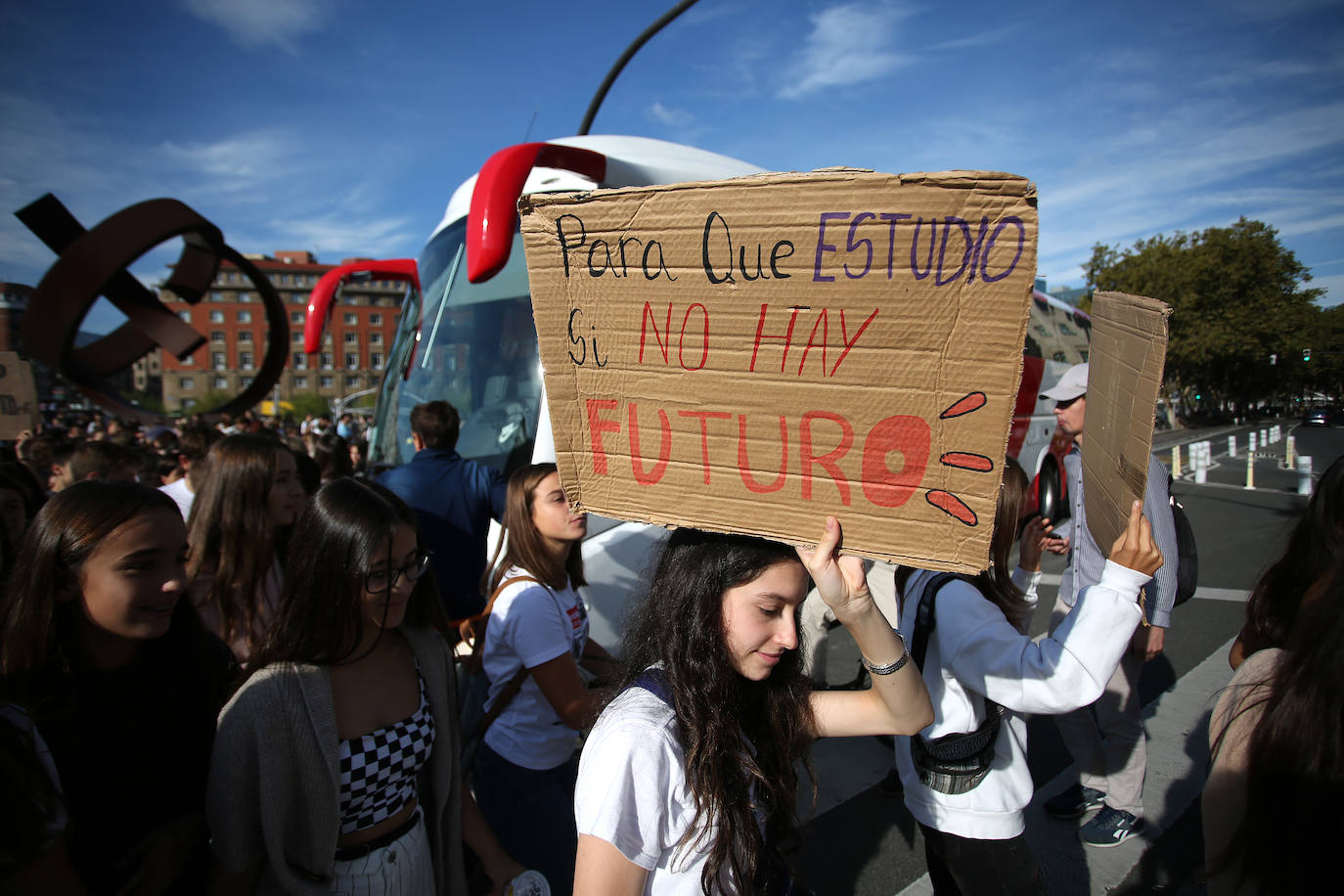 Fotos: Los estudiantes vizcaínos se manifiestan contra el cambio climático