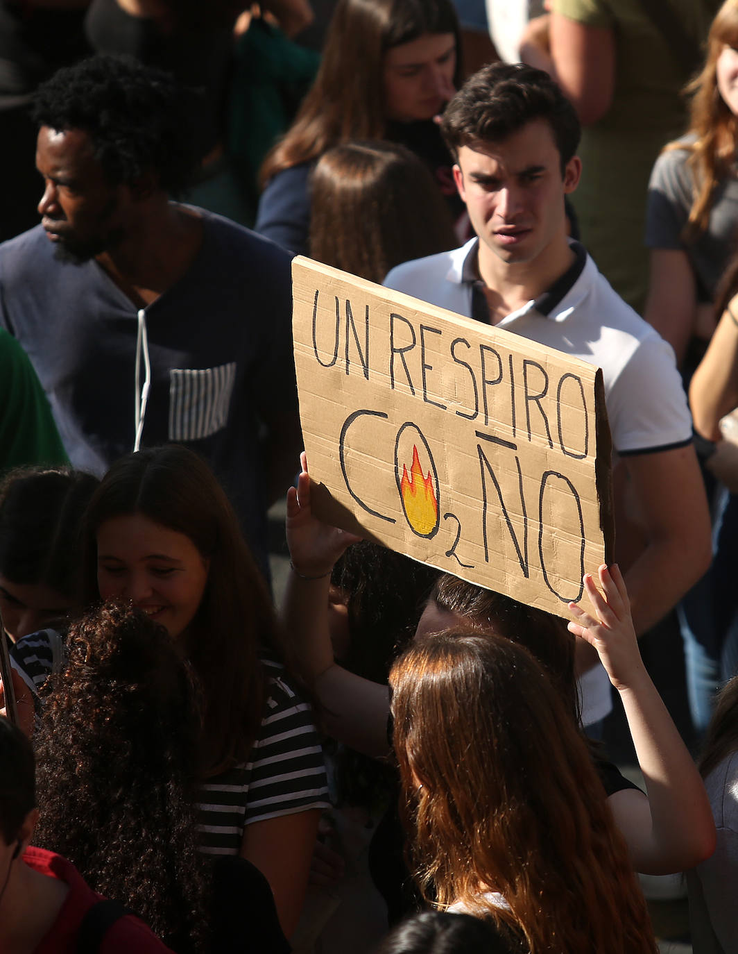 Fotos: Los estudiantes vizcaínos se manifiestan contra el cambio climático