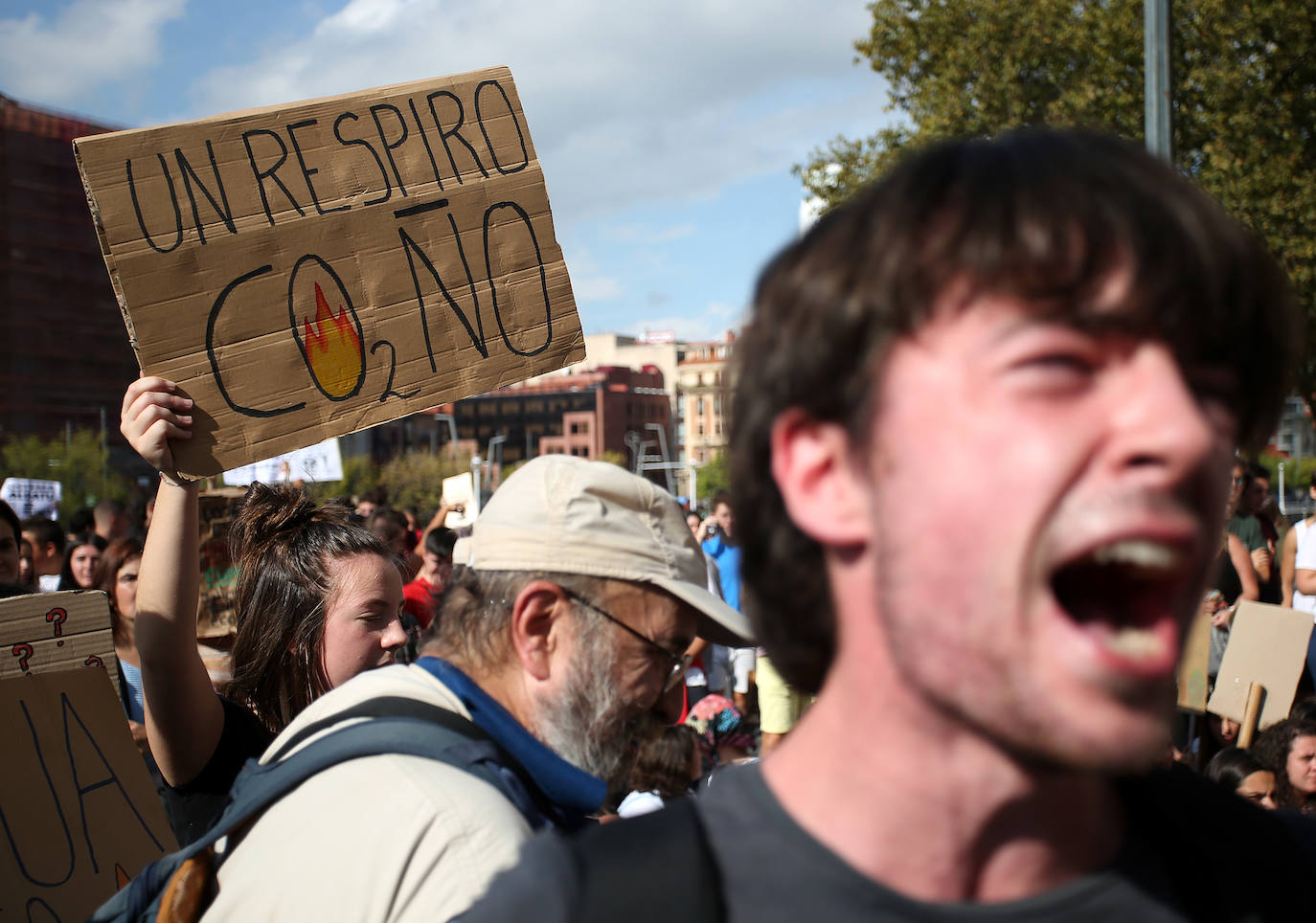 Fotos: Los estudiantes vizcaínos se manifiestan contra el cambio climático