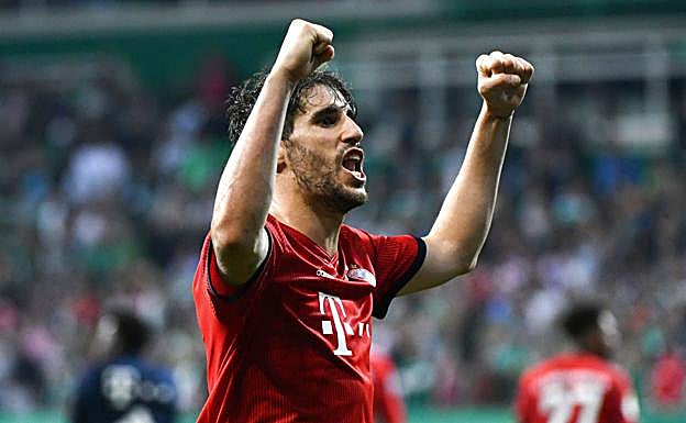Javi Martínez durante un partido de Bundesliga.