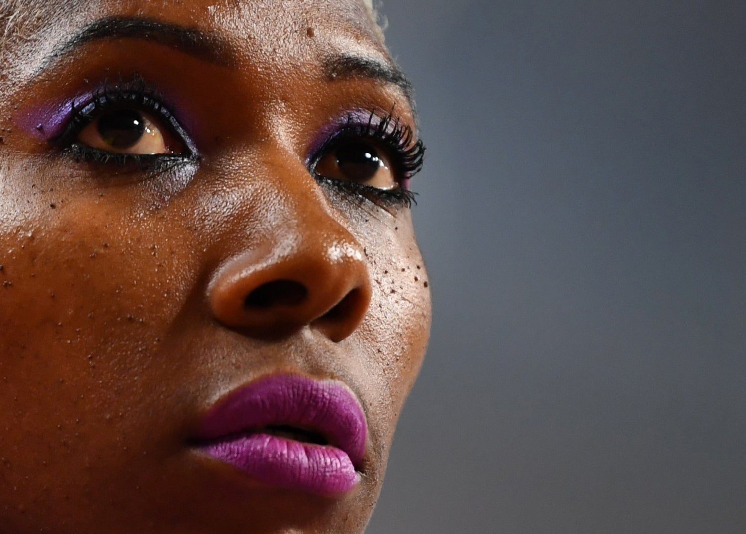 Yarisley Silva de Cuba durante la final de salto con pértiga femenino en el Mundial de Atletismo, disputado en Doha