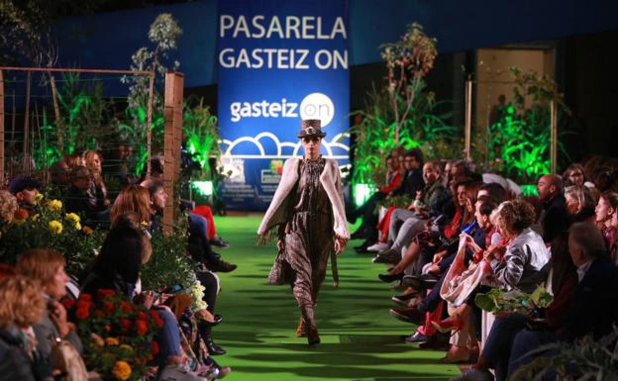 Desfile de la última pasarela de moda de otoño de Gasteiz On.