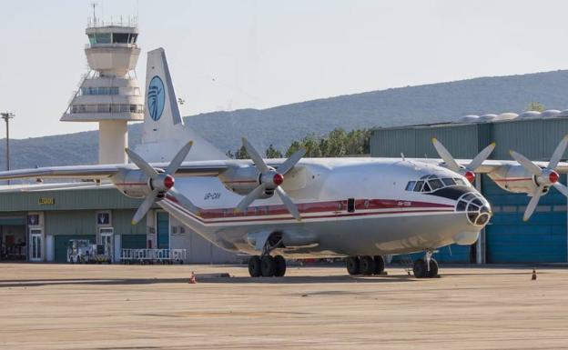 El mismo modelo del An-12 estrellado en Ucrania.