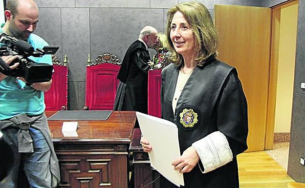Carmen Adán, en la toma de posesión de su cargo como Fiscal Superior del País Vasco.