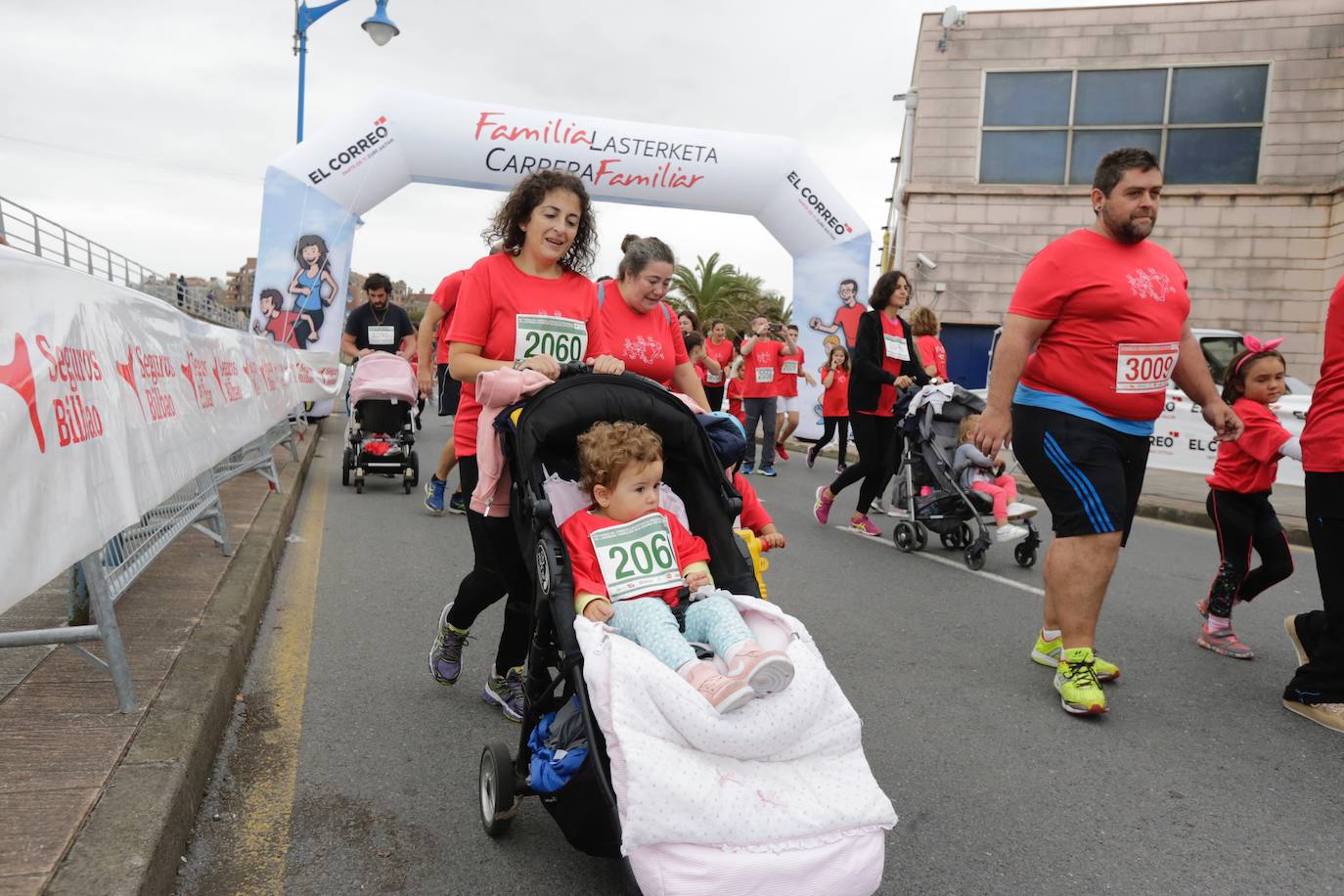 Fotos: Las mejores imágenes de la Carrera Familiar Solidaria de Getxo