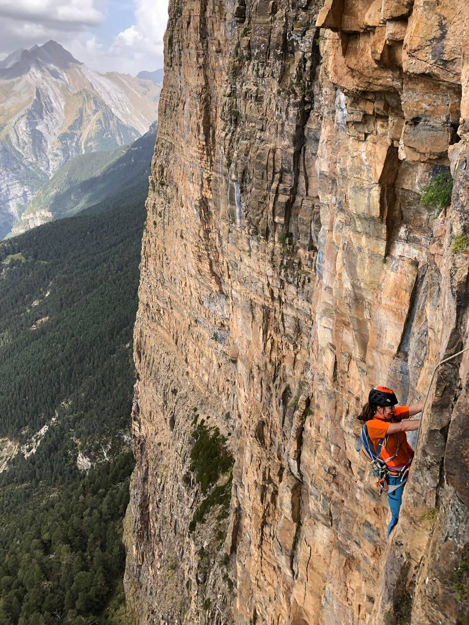 Las paredes de Ordesa impresionan por su verticalidad.