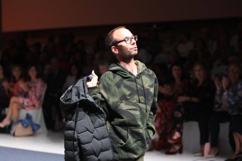 Fotos: El &#039;total black&#039; y el estilo militar dan la batalla esta temporada