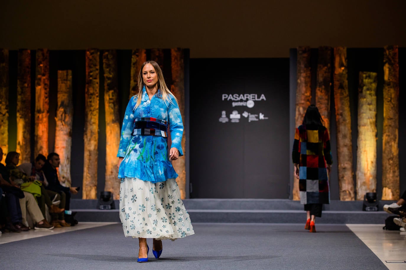 Propuestas sostenibles, diseños extravagantes y moda infantil han protagonizado la segunda jornada de la cita 'fashion' en el Palacio Europa de Vitoria