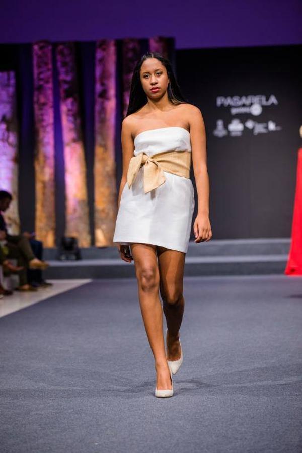 Las colecciones de La nieta de Inés, Rebeca Ruiz, Eder Aurre y la pareja formada por Miguel Gutiérrez y Cristina Lefter cerraron el Encuentro de Nuevos Creadores de Moda de la Pasarela Gasteiz On.