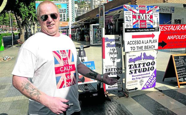 Un británico en Benidorm. Alicante es la provincia donde viven más ciudadanos de Reino Unido.