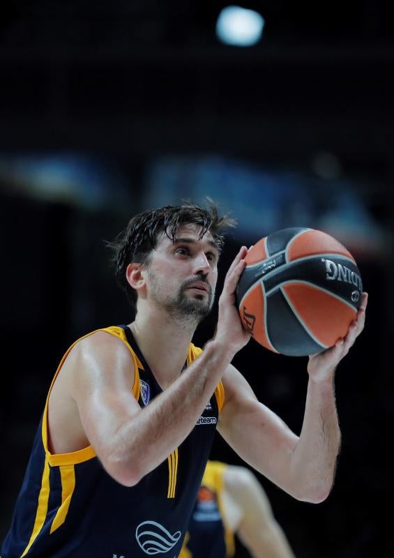 Fotos: Las mejores imágenes del Khimki - Baskonia de la Euroliga