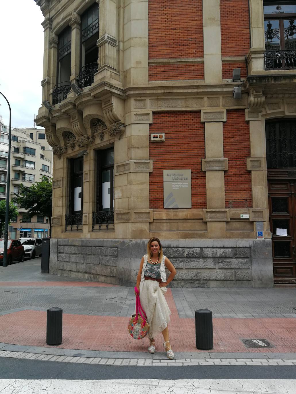 El 'veroño' nos impide hacer el cambio de armario antes de noviembre. Aquí cinco estilismos para quienes aún no han guardado el capazo y las sandalias