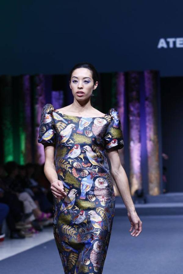 Algunas de las propuestas de La Couture, Atelier Vitoria y Ríos Moda que desfilaron por la Pasarela Gasteiz On. Ríos mostró también moda urbana.