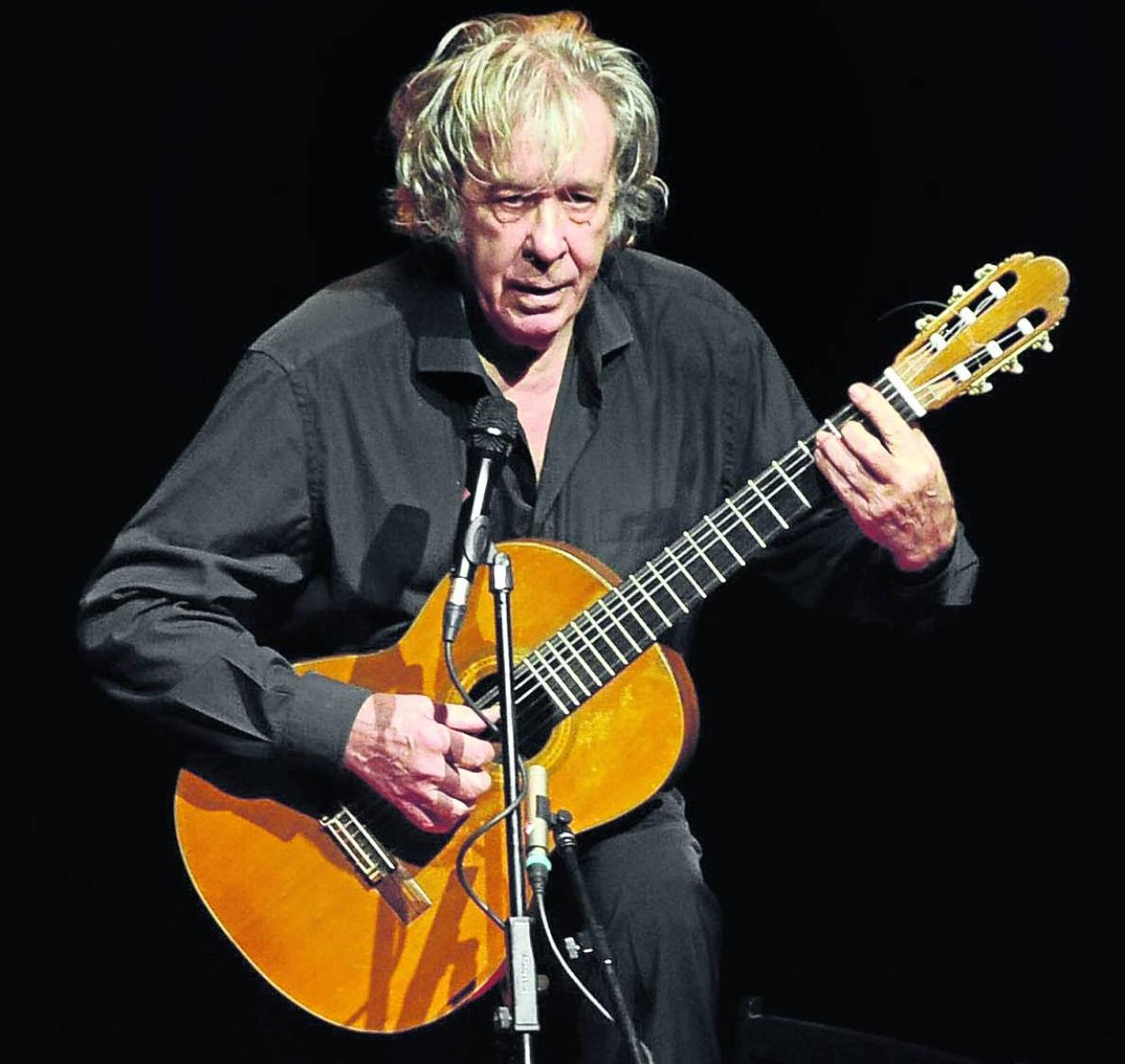 Paco Ibáñez actúa mañana en el Campos Elíseos bilbaíno.