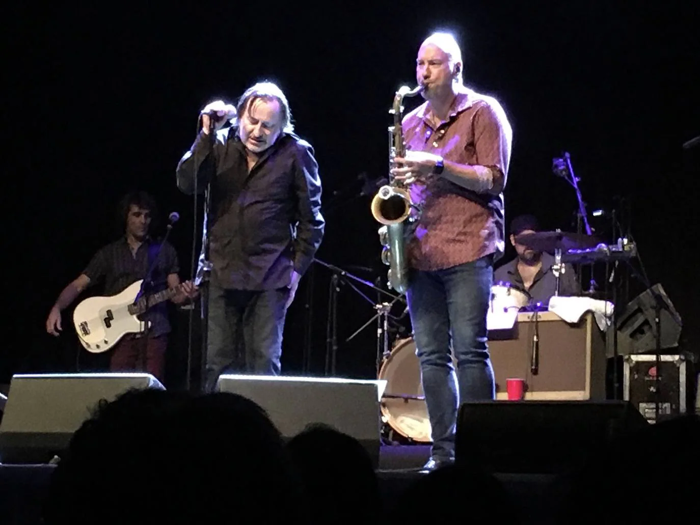 Southside Johnny no se cansó de chupar cámara.