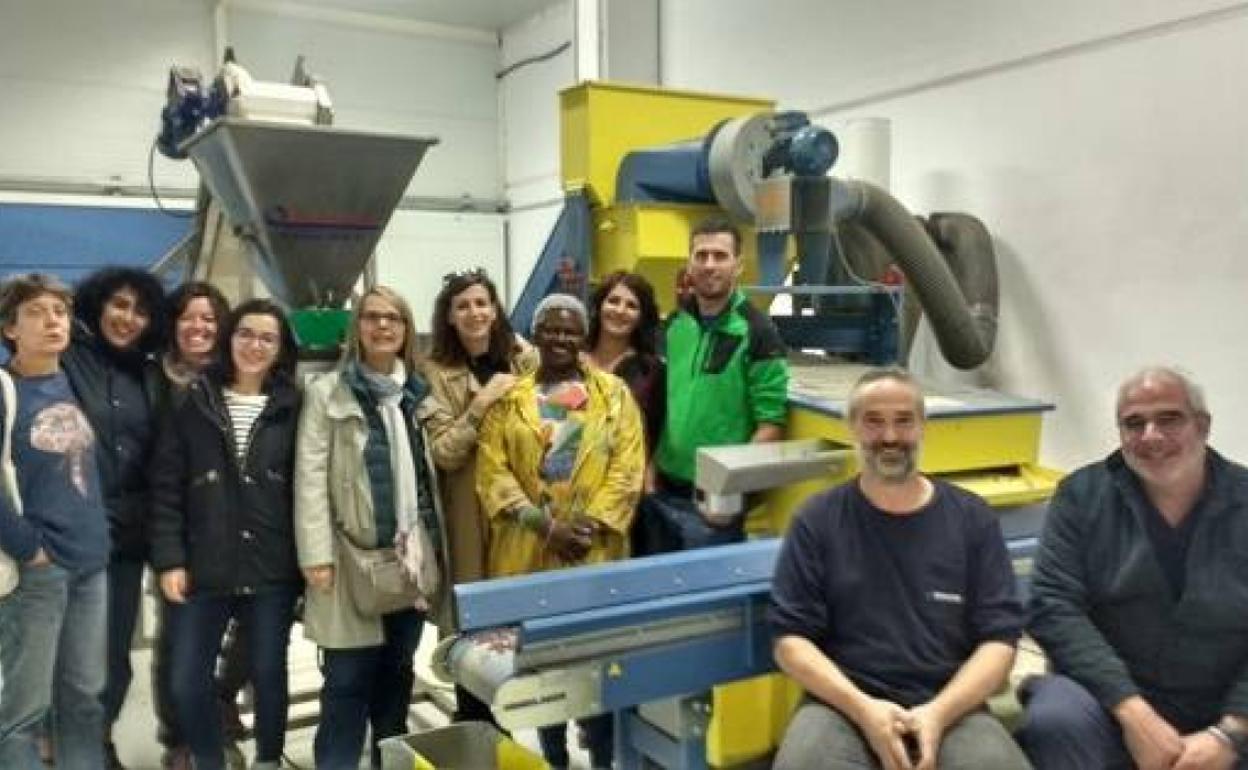 Miembros de la Fundación Carasso han visitado el centro de transformación agroalimentario de la Llanada. 