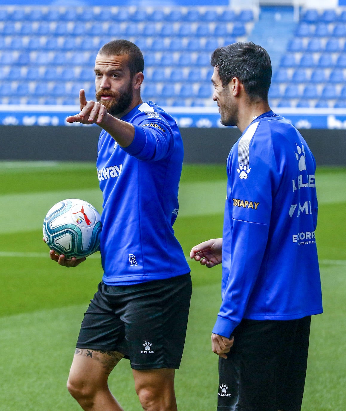 Fotos: El Alavés entrena en Mendizorroza