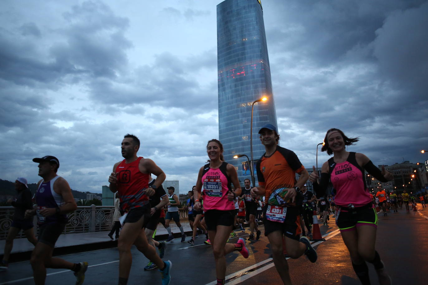 Fotos: Maratón nocturno en Bilbao