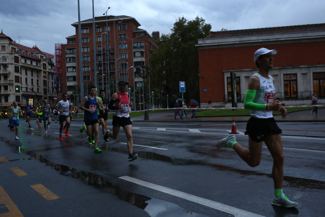 Fotos: Maratón nocturno en Bilbao