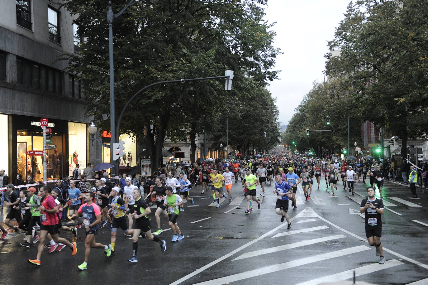 Fotos: Maratón nocturno en Bilbao