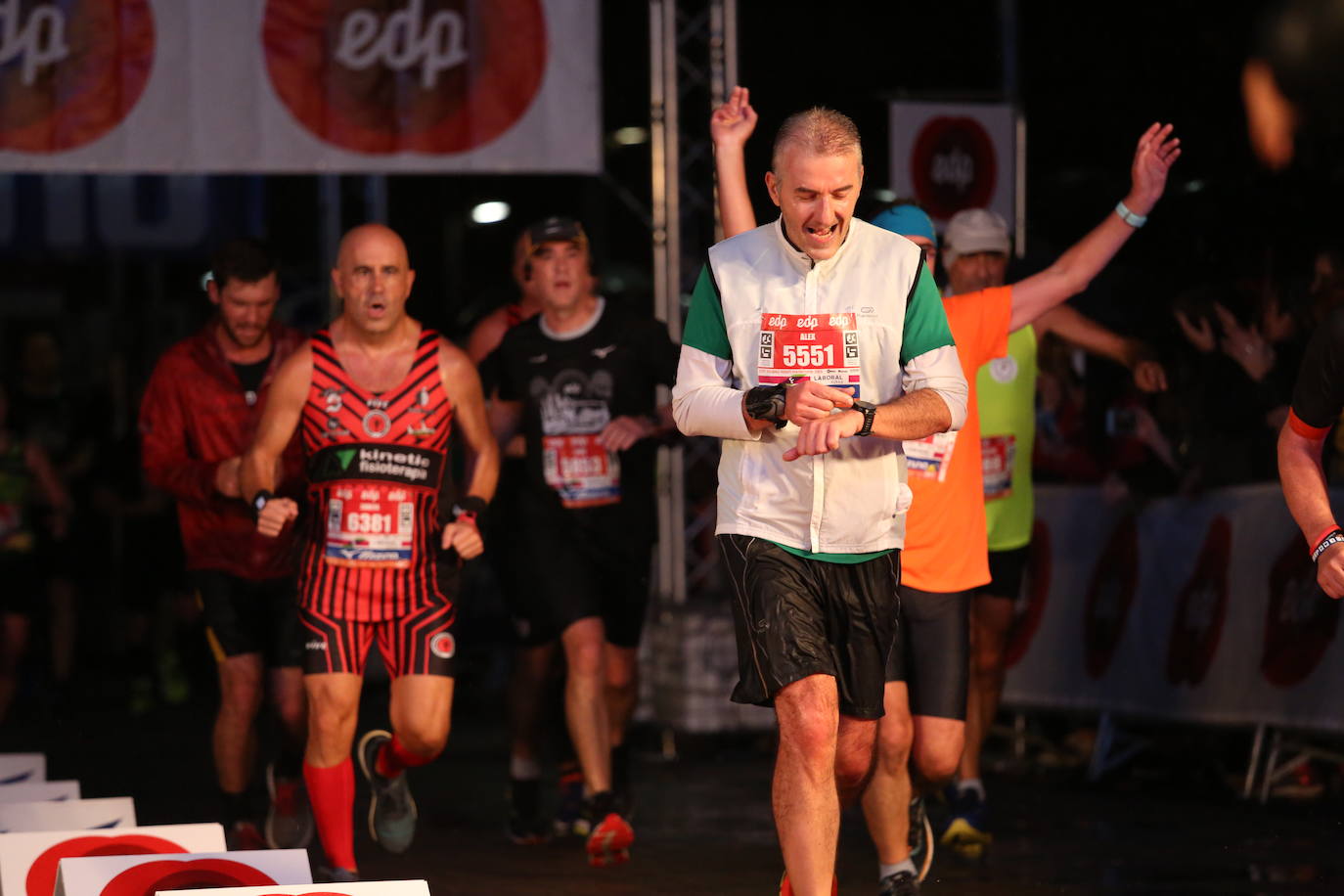 Fotos: Maratón nocturno en Bilbao