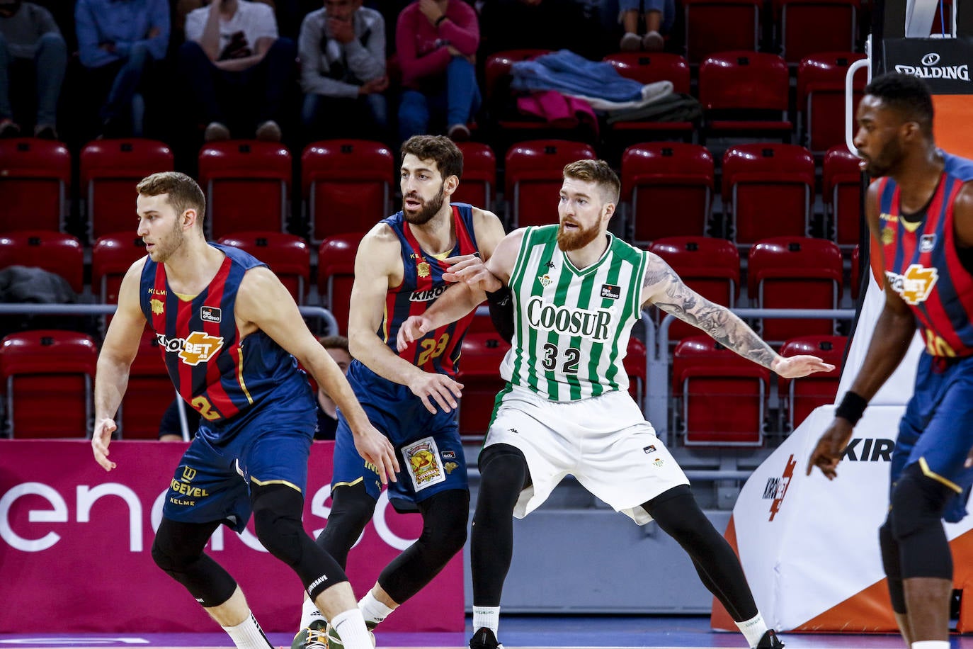 Fotos: El Baskonia - Betis, en imágenes
