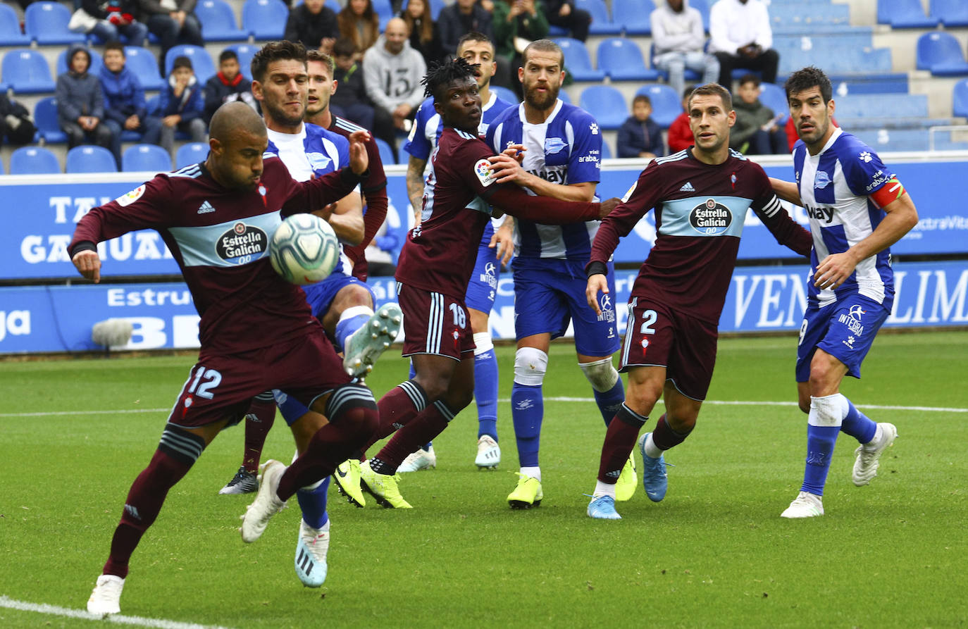 Fotos: Las imágenes del Alavés - Celta